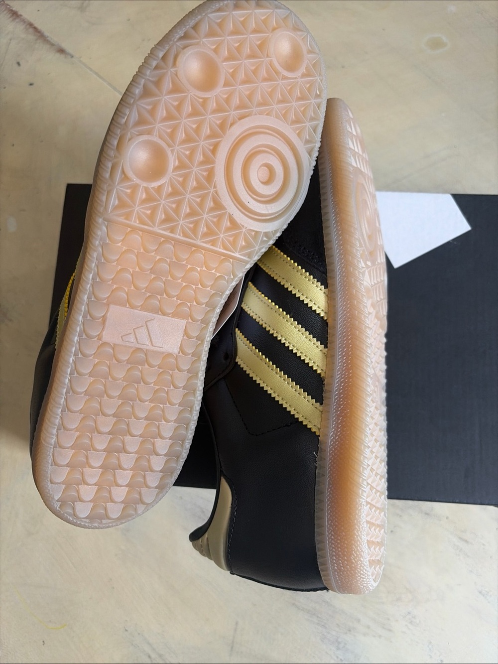 Adidas Samba x Messi J Black/Gold Metallic/Gum Big Kid's  Juniors JR6349 Size 5 - Picture 5 of 9